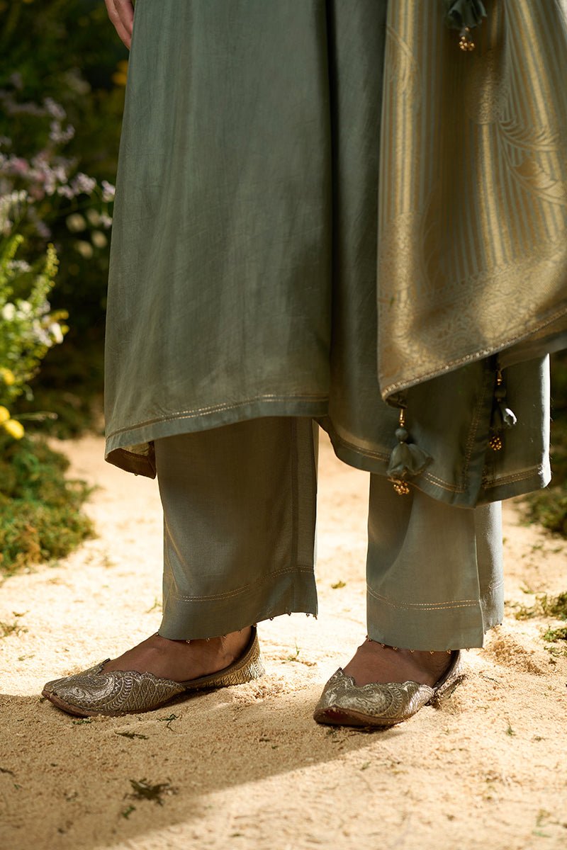 Laurel Oak Silk Festive Kurta Set