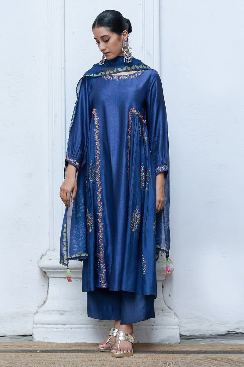 Blue Raw Silk Salwar Suit With Organza Dupatta