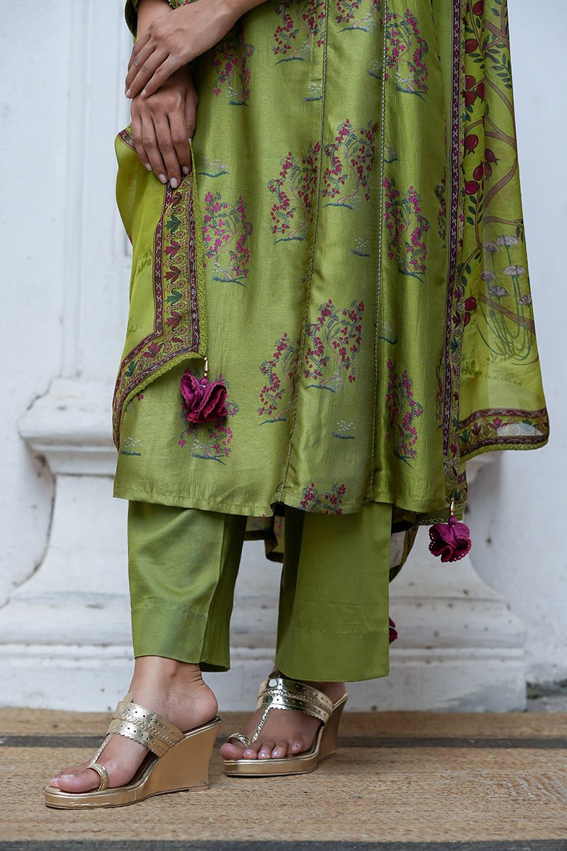 Henna Green Raw Silk Salwar Suit With Organza Dupatta