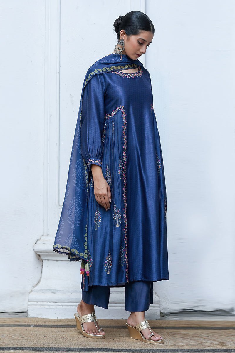Blue Raw Silk Salwar Suit With Organza Dupatta