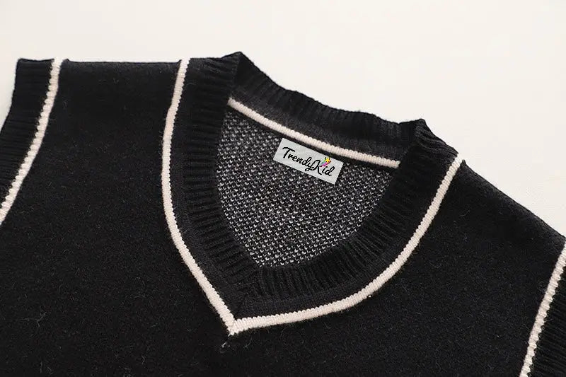 Boys Printed Sweater, Shirt, Jogger And Tie Set