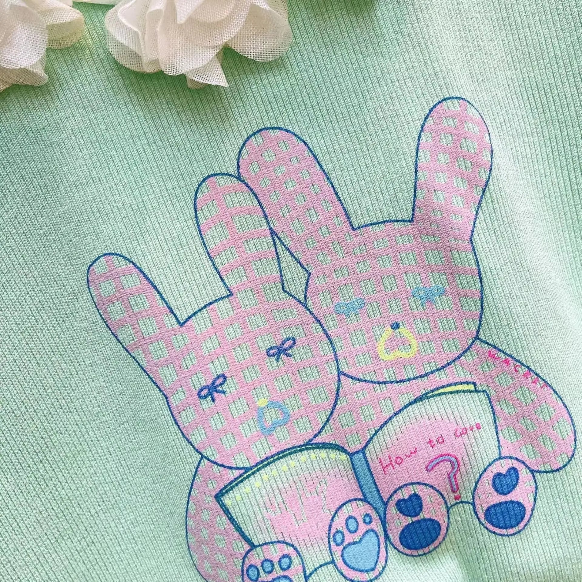 Girls Green Top With Lace Detailed Shorts