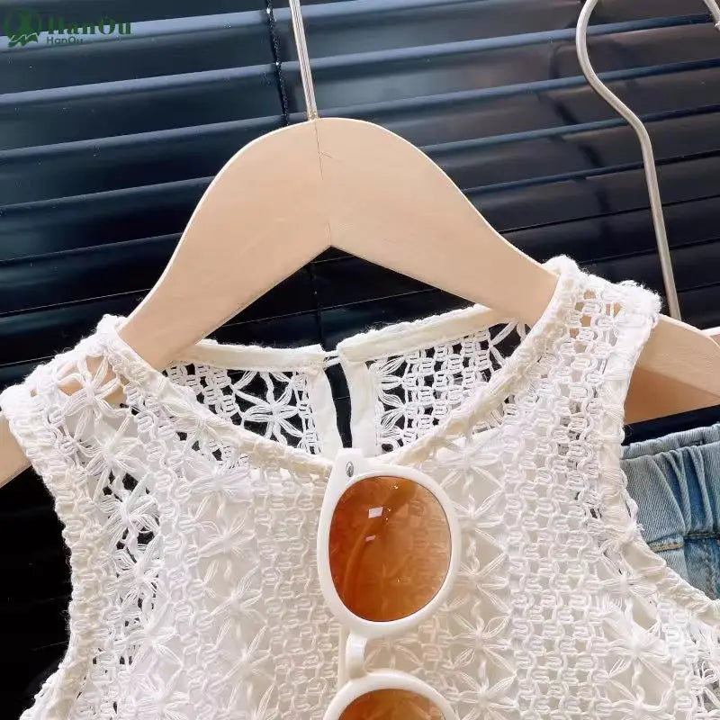 Girls White Crochet Top With Inner And Lace Detailed Shorts